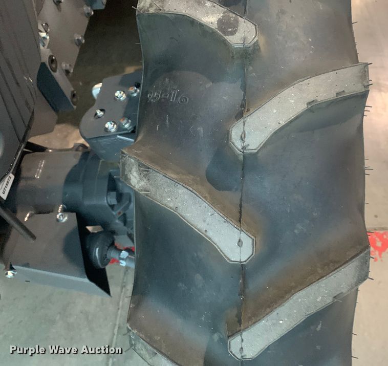 image for item JT9874 2022 Kubota M5-092 Narrow MFWD tractor