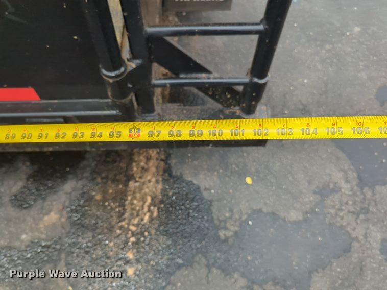 image for item NG9866 2007 Hughes livestock trailer