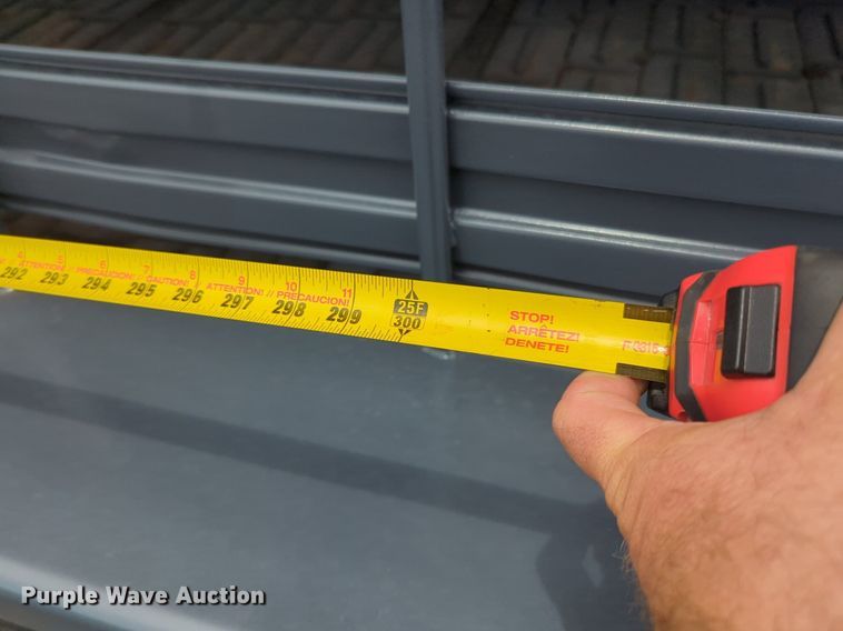 image for item NG9868 2010 Circle W livestock trailer