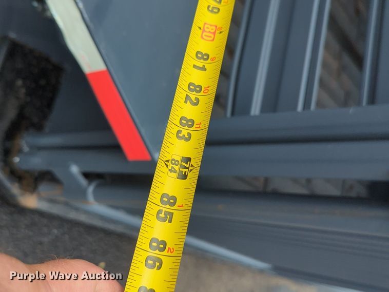 image for item NG9868 2010 Circle W livestock trailer