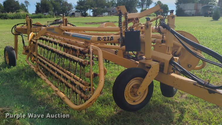 image for item NG9881 Vermeer R23A hay rake