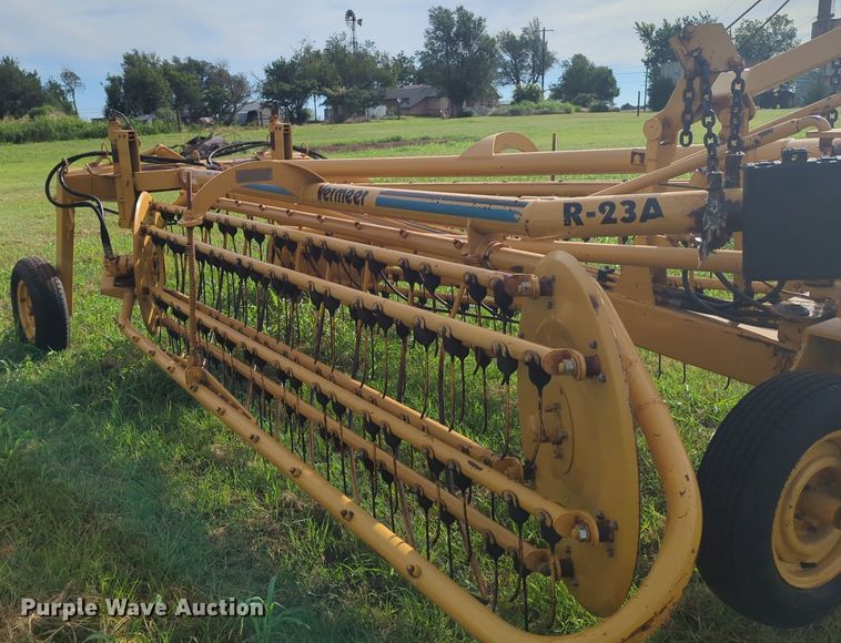 image for item NG9881 Vermeer R23A hay rake