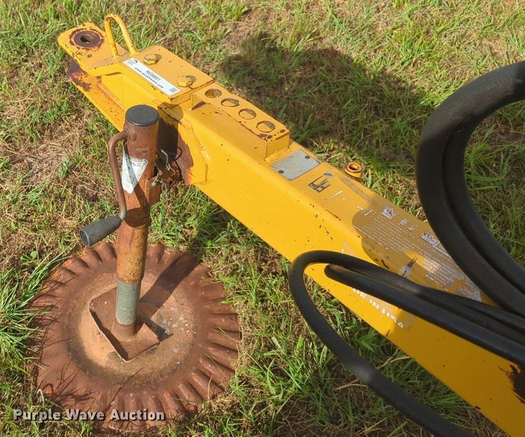 image for item NG9881 Vermeer R23A hay rake