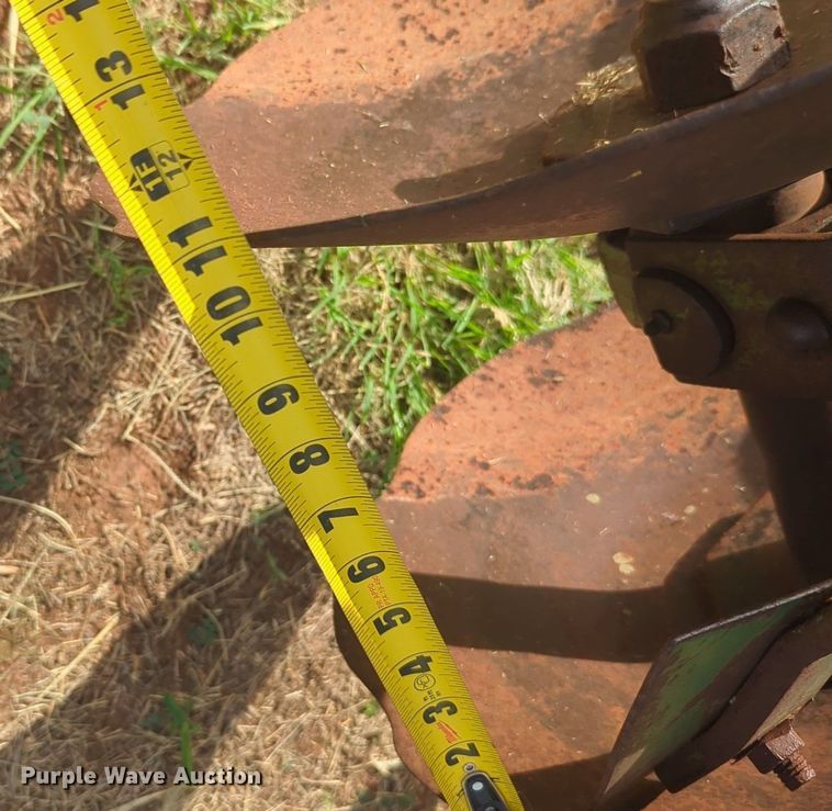 image for item NG9884 John Deere H4D0A double off-set disk