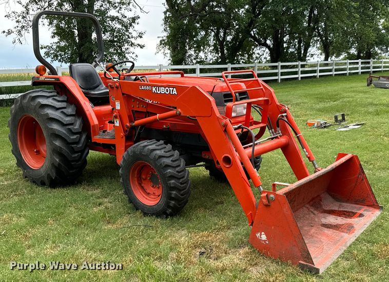 image for item NL9853 Kubota L4200 GST MFWD tractor