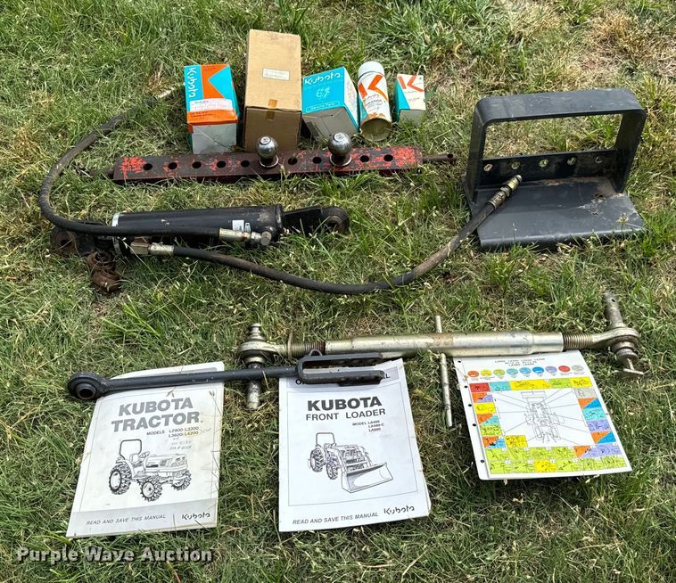 image for item NL9853 Kubota L4200 GST MFWD tractor