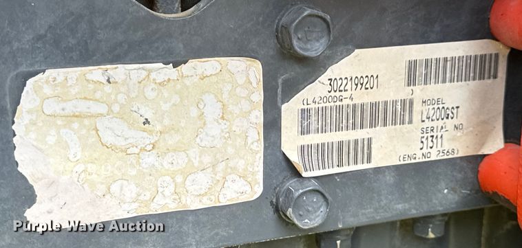 image for item NL9853 Kubota L4200 GST MFWD tractor