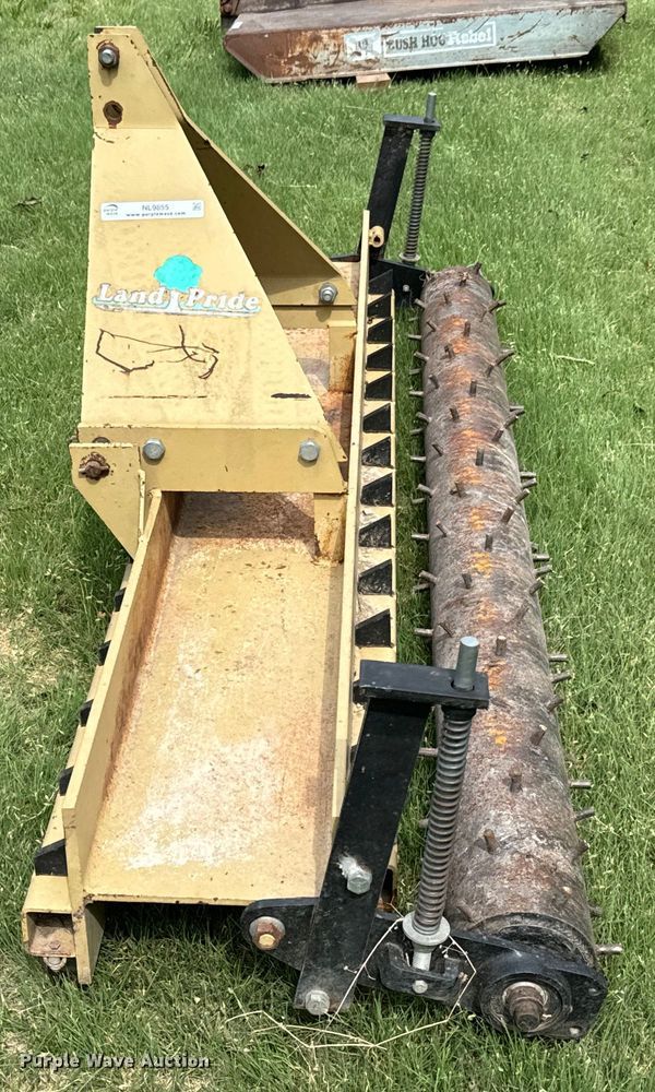 image for item NL9855 Land Pride SP3084 soil pulverizer