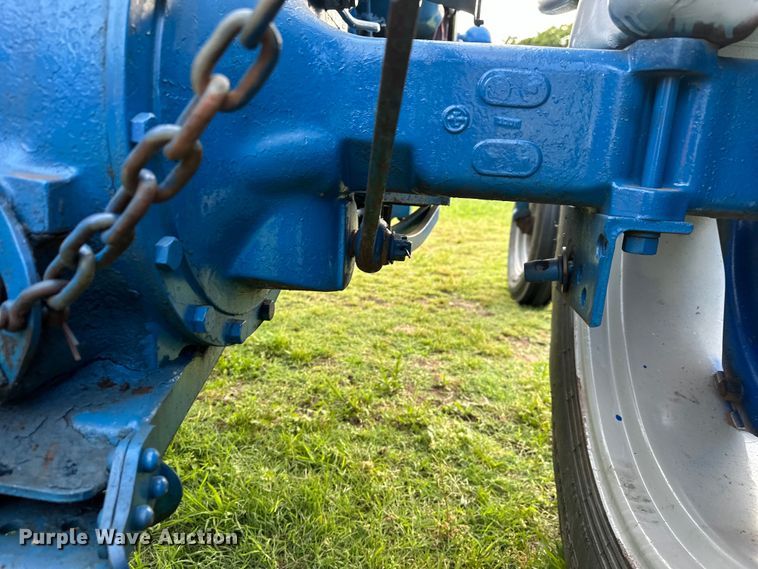 image for item NR9962 1971 Ford  2000 tractor