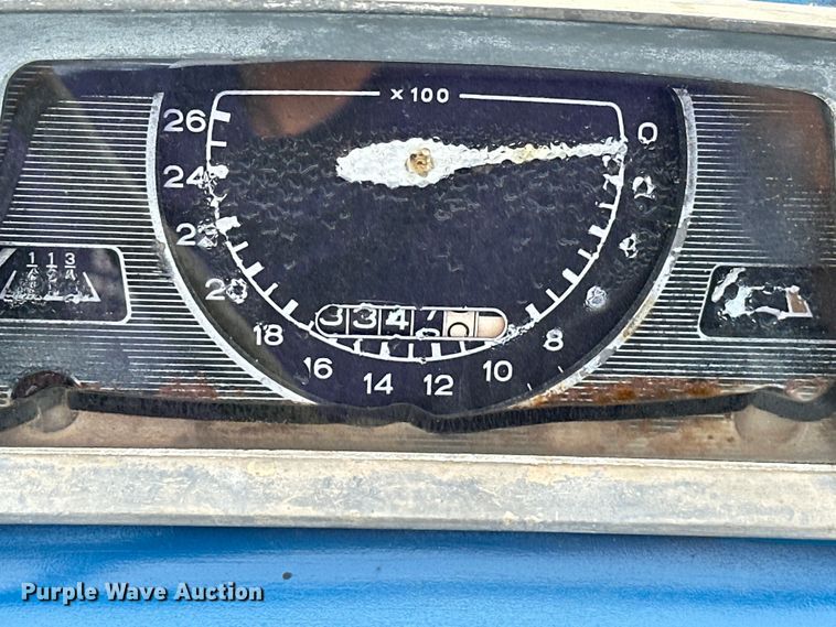 image for item NR9962 1971 Ford  2000 tractor