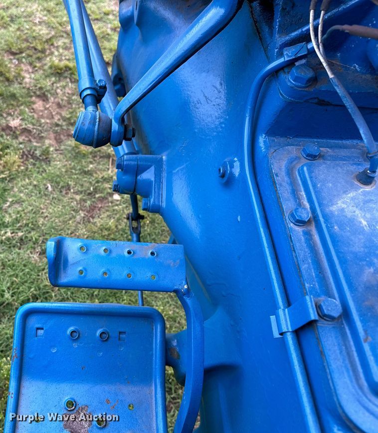 image for item NR9962 1971 Ford  2000 tractor