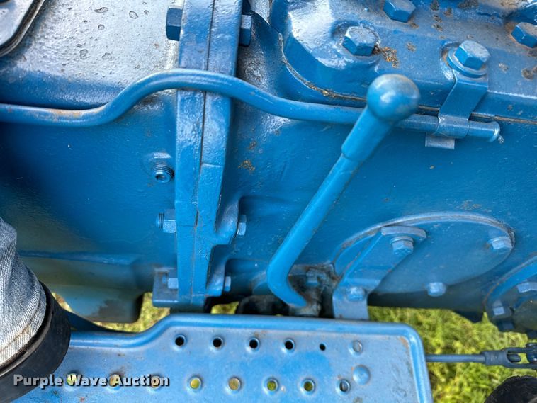 image for item NR9962 1971 Ford  2000 tractor