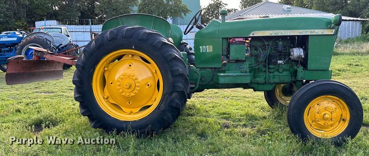image for item NR9963 1965 John Deere 1010 tractor