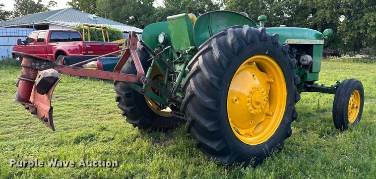 image for item NR9963 1965 John Deere 1010 tractor