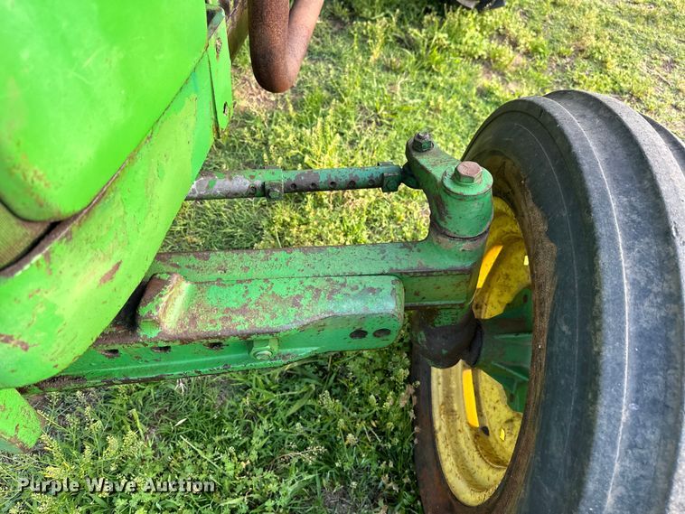 image for item NR9963 1965 John Deere 1010 tractor