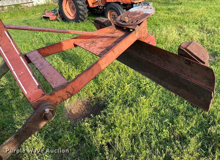 image for item NR9963 1965 John Deere 1010 tractor