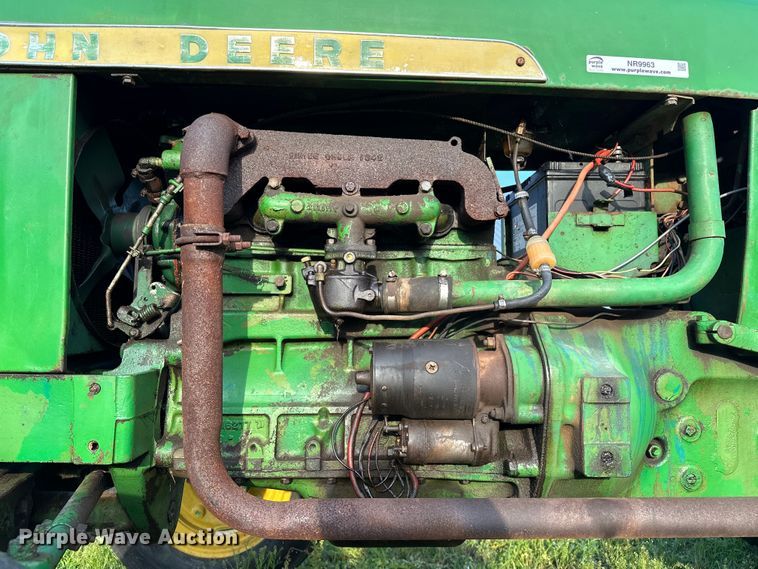 image for item NR9963 1965 John Deere 1010 tractor