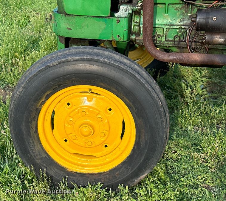 image for item NR9963 1965 John Deere 1010 tractor