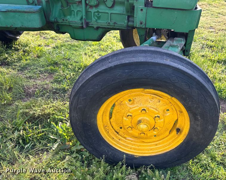 image for item NR9963 1965 John Deere 1010 tractor