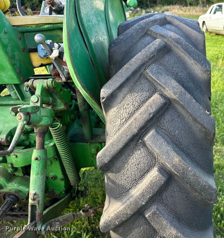 image for item NR9963 1965 John Deere 1010 tractor