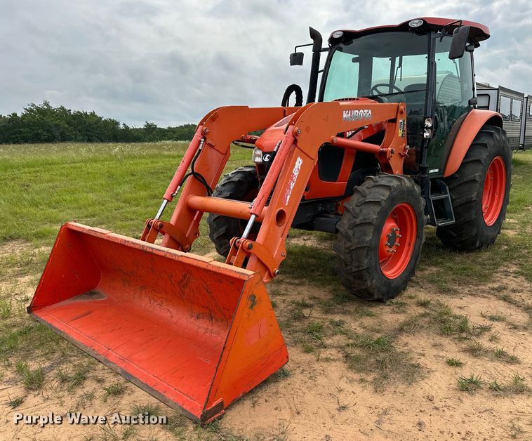 image for item NR9964 2017 Kubota  M5-091 MFWD tractor