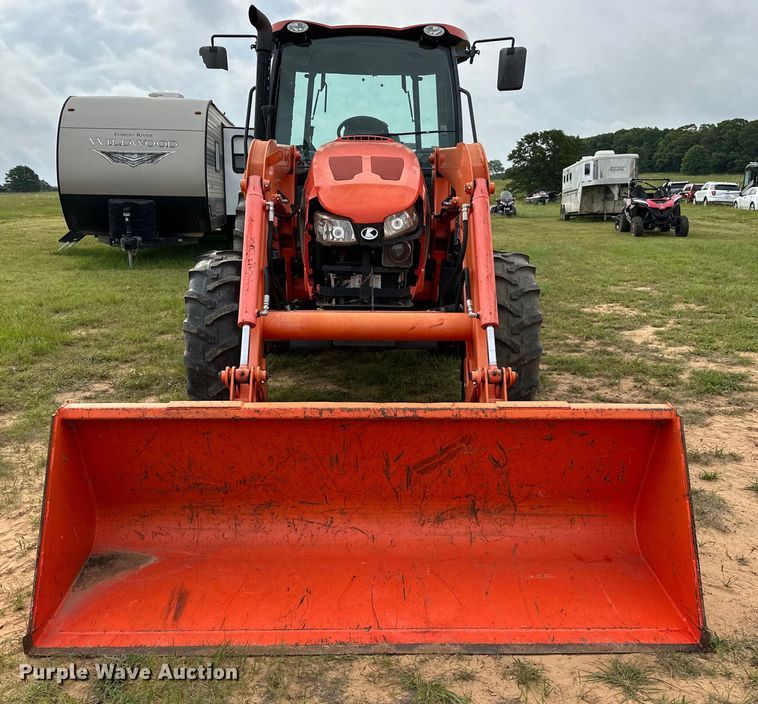 image for item NR9964 2017 Kubota  M5-091 MFWD tractor