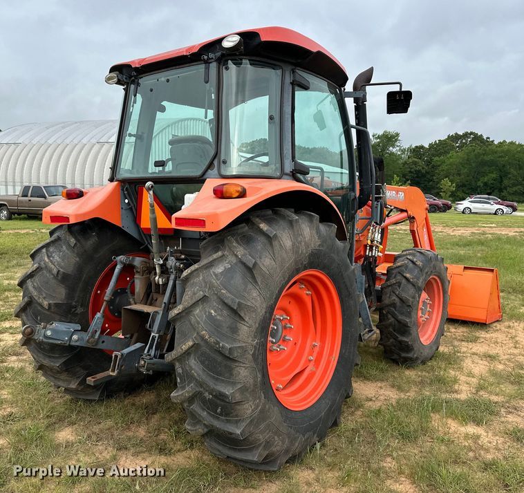 image for item NR9964 2017 Kubota  M5-091 MFWD tractor
