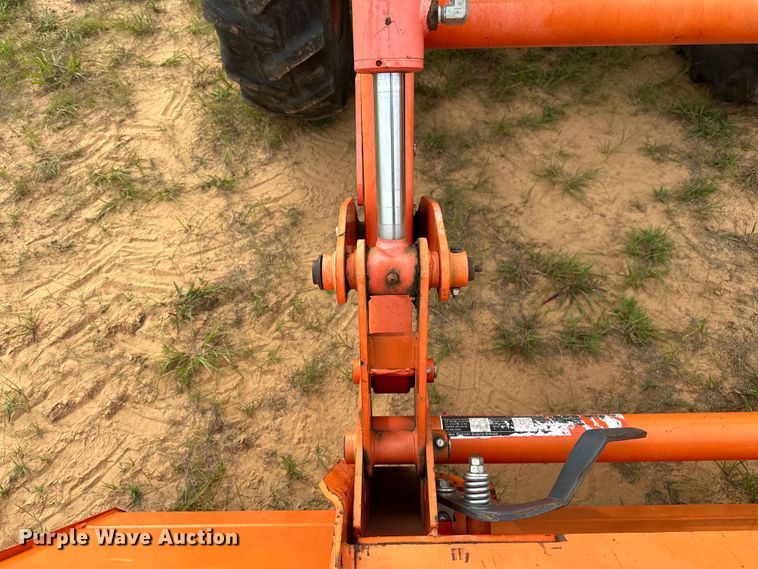 image for item NR9964 2017 Kubota  M5-091 MFWD tractor