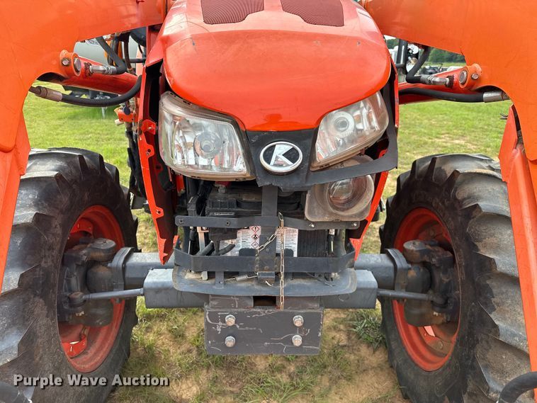 image for item NR9964 2017 Kubota  M5-091 MFWD tractor