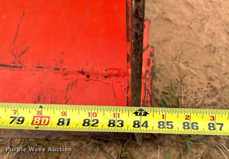 image for item NR9964 2017 Kubota  M5-091 MFWD tractor