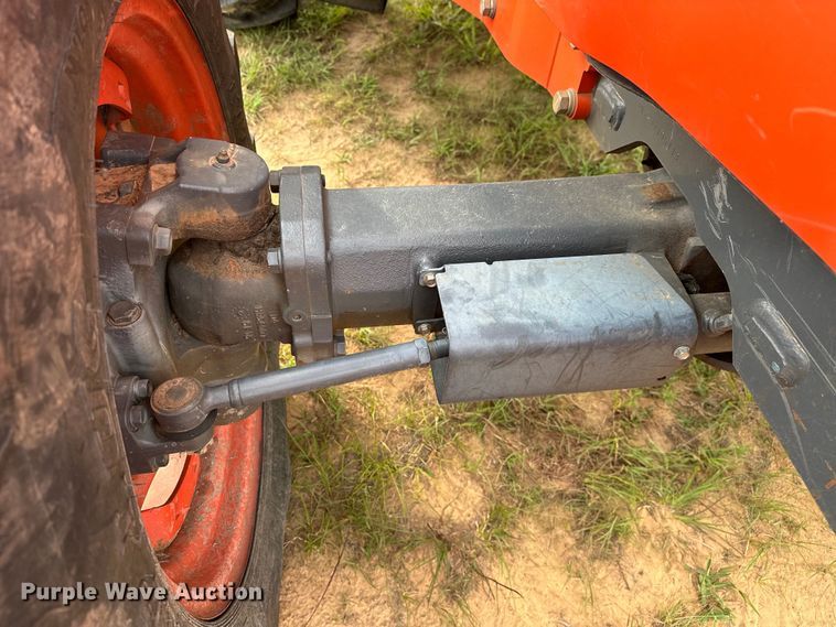 image for item NR9964 2017 Kubota  M5-091 MFWD tractor