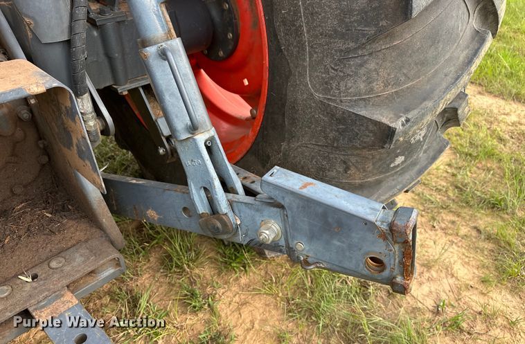 image for item NR9964 2017 Kubota  M5-091 MFWD tractor