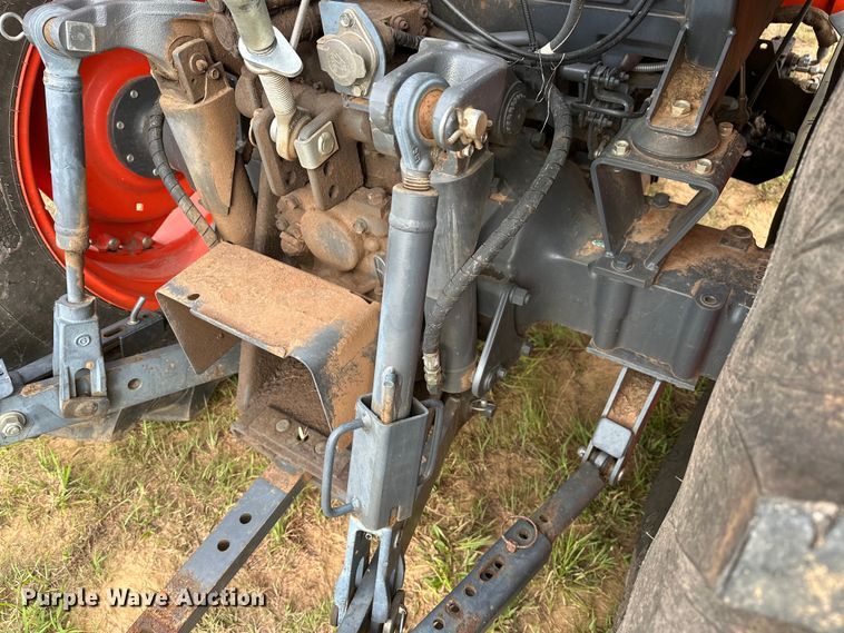 image for item NR9964 2017 Kubota  M5-091 MFWD tractor