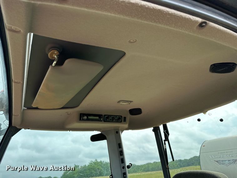 image for item NR9964 2017 Kubota  M5-091 MFWD tractor