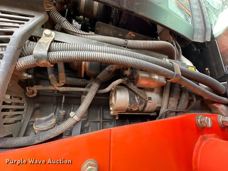 image for item NR9964 2017 Kubota  M5-091 MFWD tractor