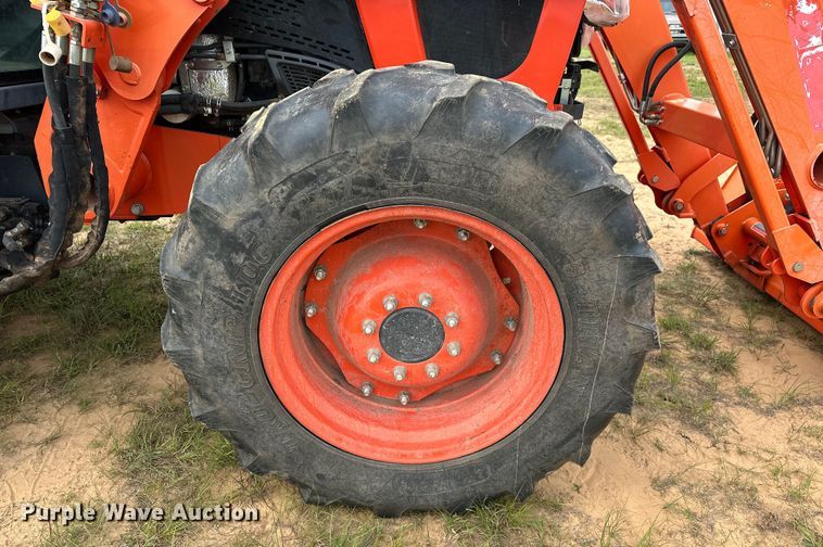 image for item NR9964 2017 Kubota  M5-091 MFWD tractor