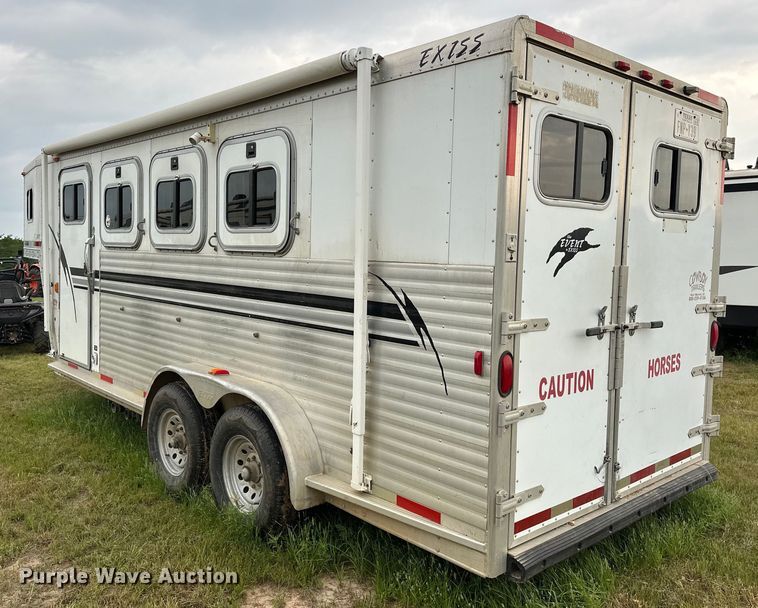 image for item NR9965 2002 Exiss GNHC-718 horse trailer 