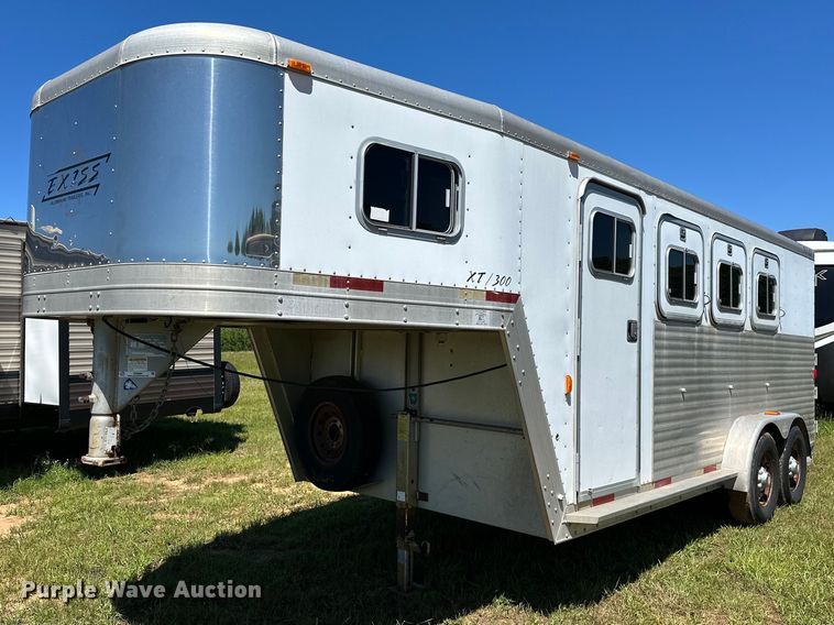 image for item NR9981 2001 Exiss GNHC-718 horse trailer 