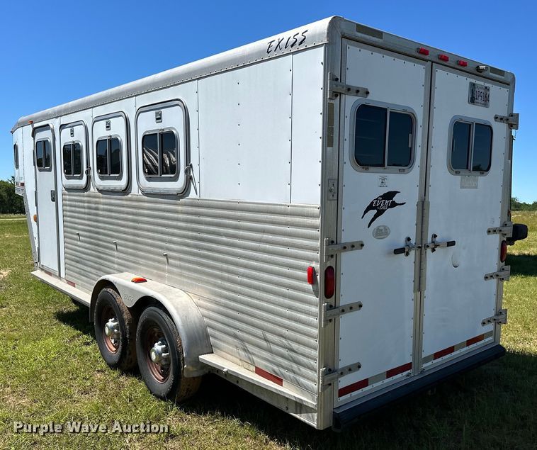 image for item NR9981 2001 Exiss GNHC-718 horse trailer 