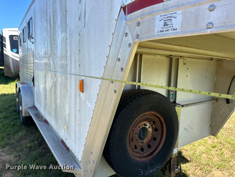 image for item NR9981 2001 Exiss GNHC-718 horse trailer 