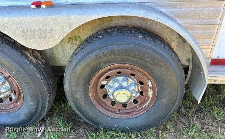 image for item NR9981 2001 Exiss GNHC-718 horse trailer 