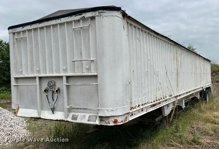 image for item NT9205 1979 Pullman Trailmobile grain trailer