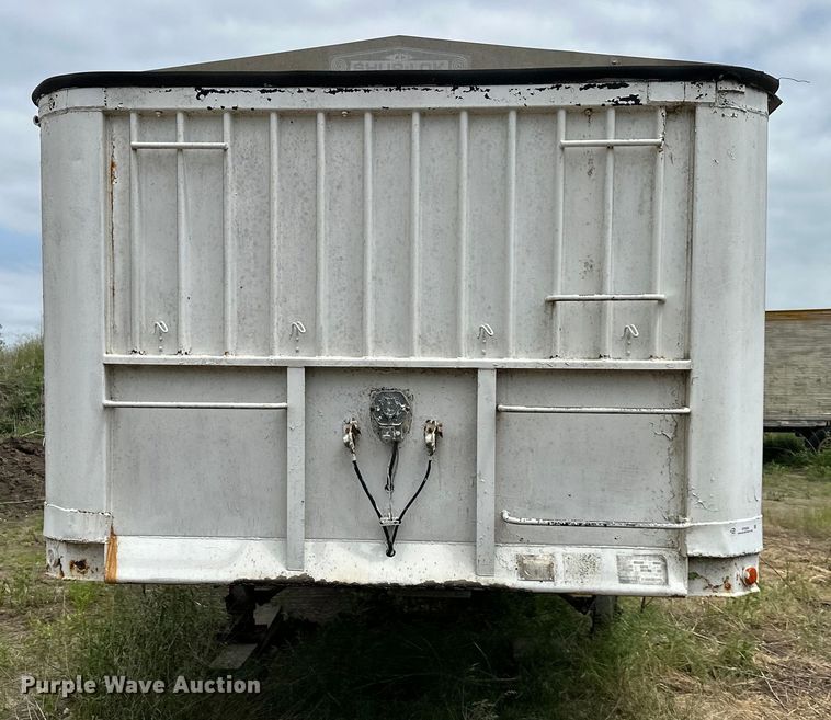 image for item NT9205 1979 Pullman Trailmobile grain trailer