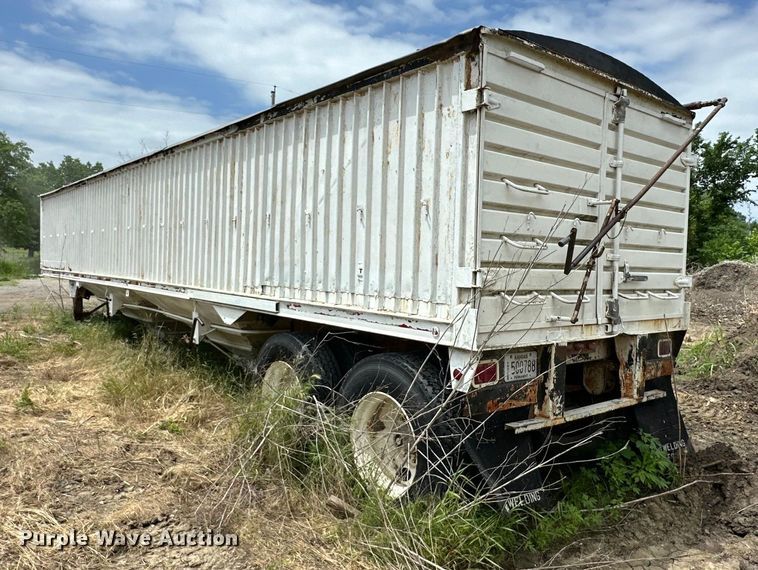 image for item NT9205 1979 Pullman Trailmobile grain trailer