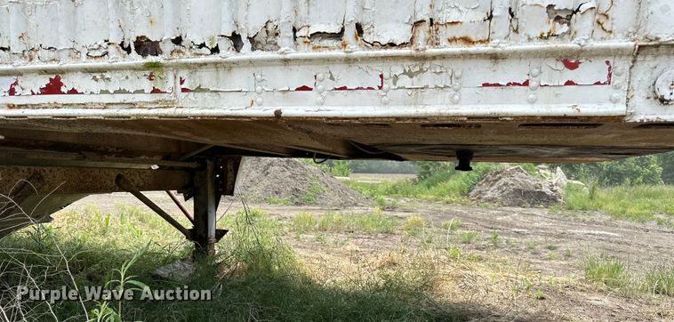 image for item NT9205 1979 Pullman Trailmobile grain trailer