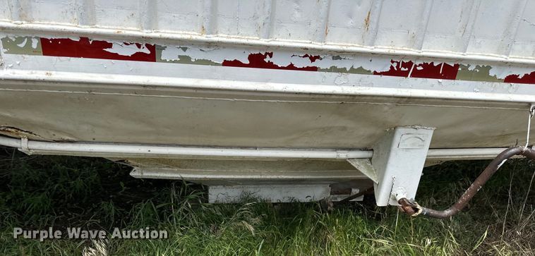 image for item NT9205 1979 Pullman Trailmobile grain trailer