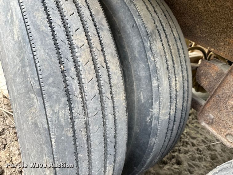 image for item NT9205 1979 Pullman Trailmobile grain trailer