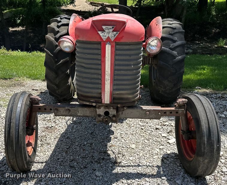 image for item NT9315 1962 Massey Ferguson  65 tractor