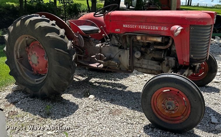 image for item NT9315 1962 Massey Ferguson  65 tractor