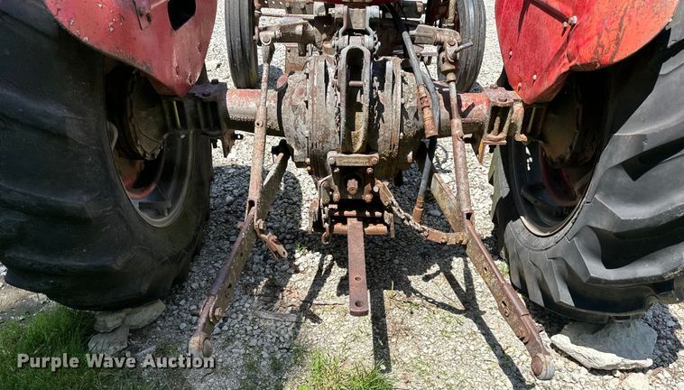 image for item NT9315 1962 Massey Ferguson  65 tractor